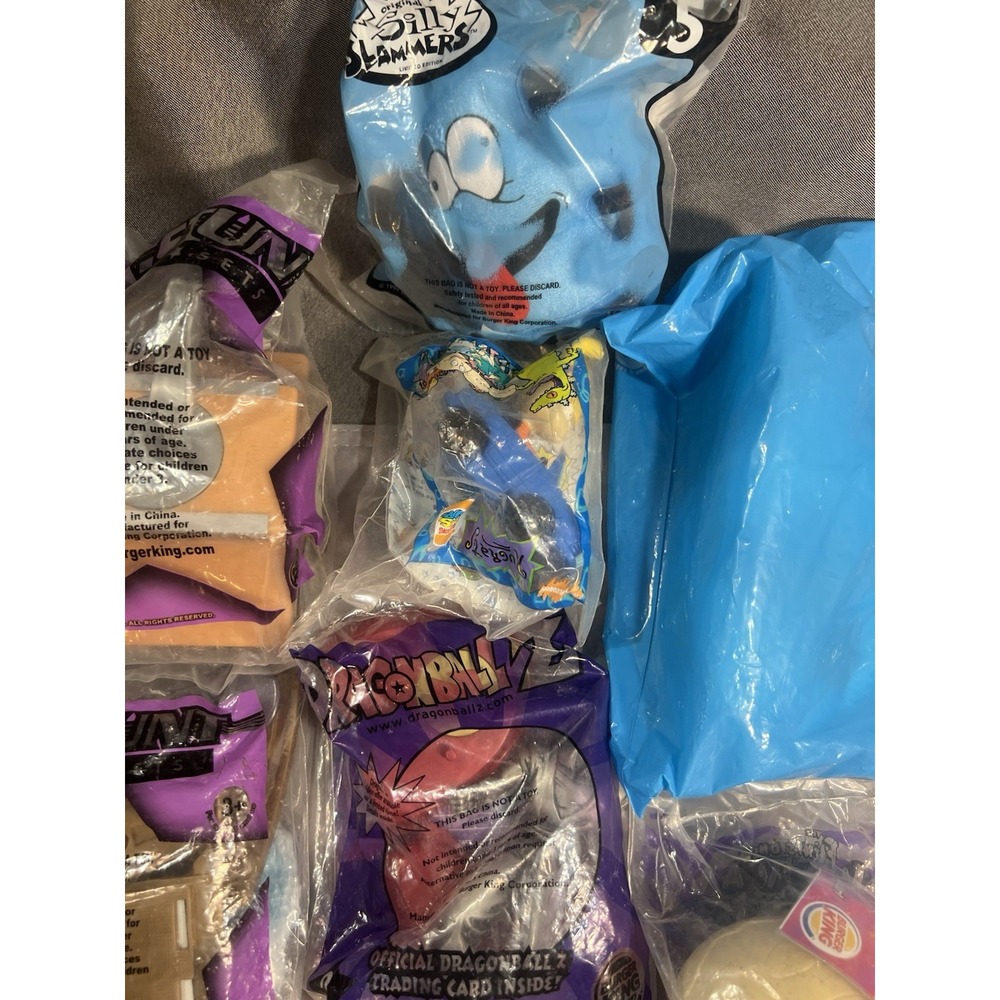 9 PC TOY LOT BURGER KING IN SEALED PACKAGING~LORD OF RINGS, STUNT X, ETC (2576) - Picture 6 of 6